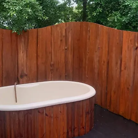 Cozy Retreat Sleeps 2 With Hot Tub & Pets Ok Casa vacanze